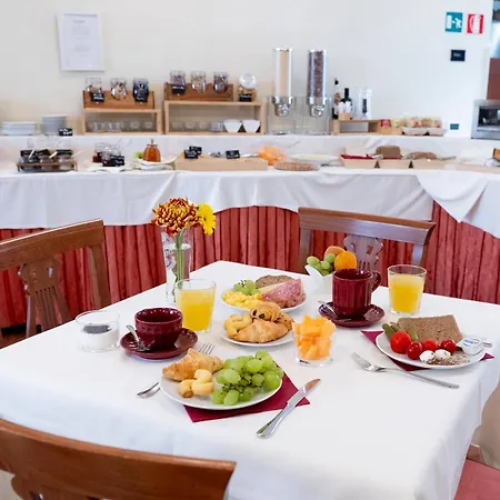Готель Russo Palace Lido di Venezia