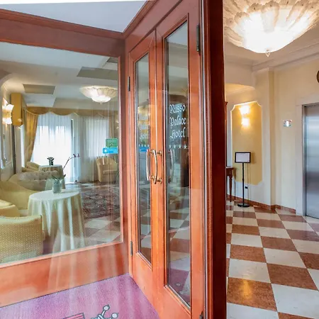 Russo Palace Готель 4*
