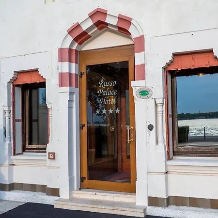 Готель Russo Palace Lido di Venezia