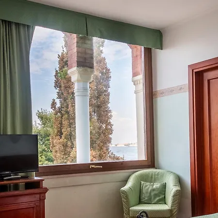 Russo Palace 4* Lido di Venezia