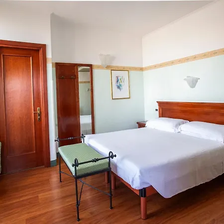 Готель Russo Palace 4*
