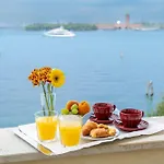 Russo Palace Hotel