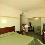 Russo Palace Hotel 4*