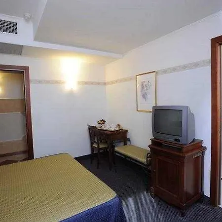 ホテル ルッソ パレス 4*