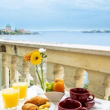 روسو بالاس 4*