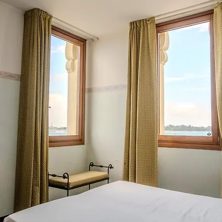 Russo Palace 4*
