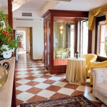 Russo Palace Ξενοδοχείο Λίντο της Βενετίας
