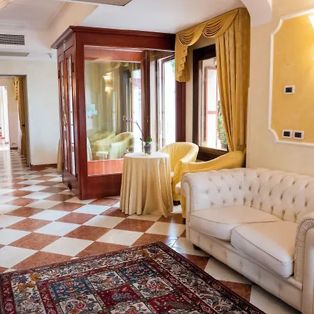 Russo Palace Λίντο της Βενετίας