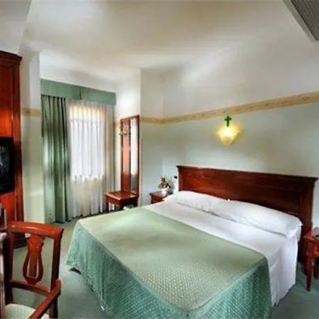 فندق روسو بالاس البندقية-ليدو