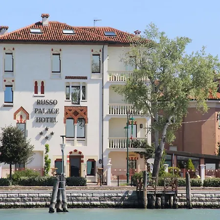 روسو بالاس 4*