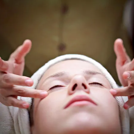 روسو بالاس فندق 4*