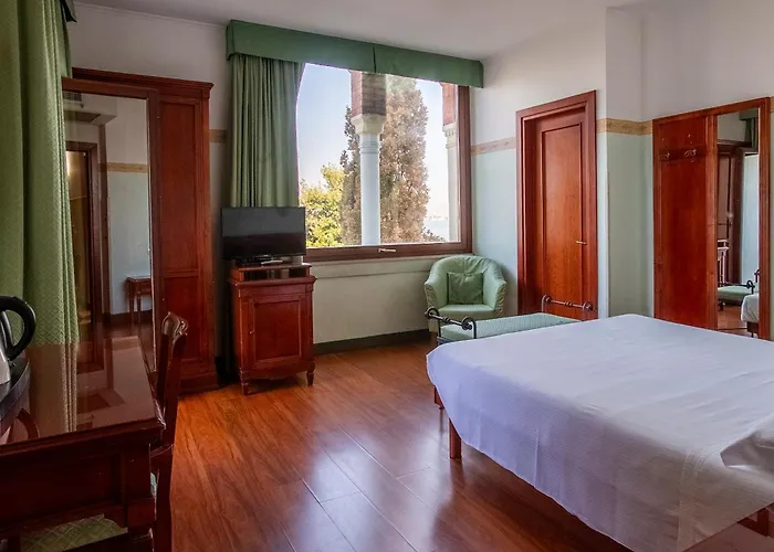 Russo Palace Отель Венеция-Лидо