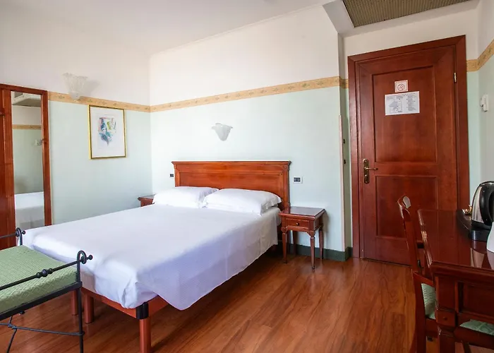 Отель Russo Palace