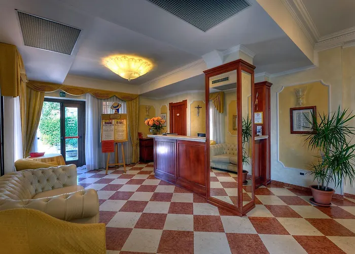 Russo Palace Отель Венеция-Лидо